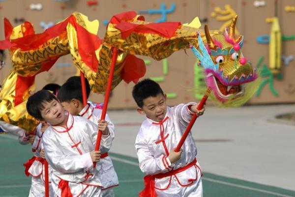 我国传统节日的庆祝活动与民俗风情