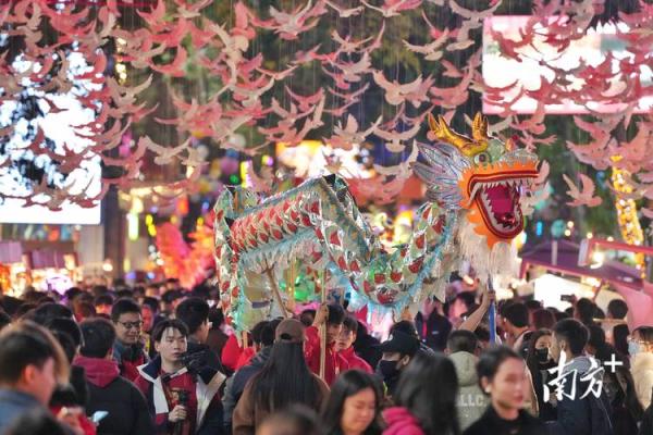 传统节日的文化密码：从习俗到精神内涵