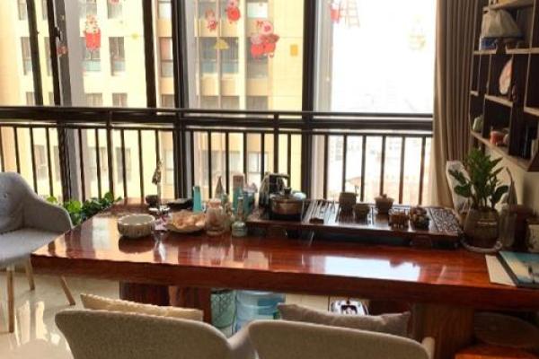 办公室背靠窗户的风水禁忌与解决方案