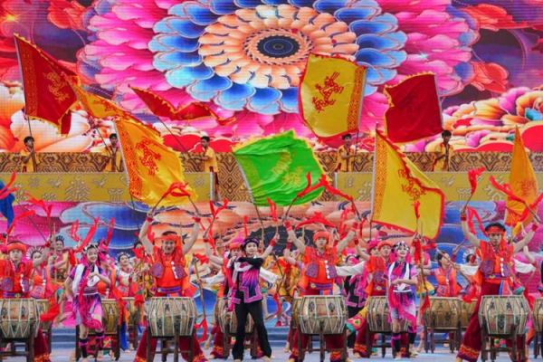 欢庆4月13日：民俗盛宴中的传统佳节