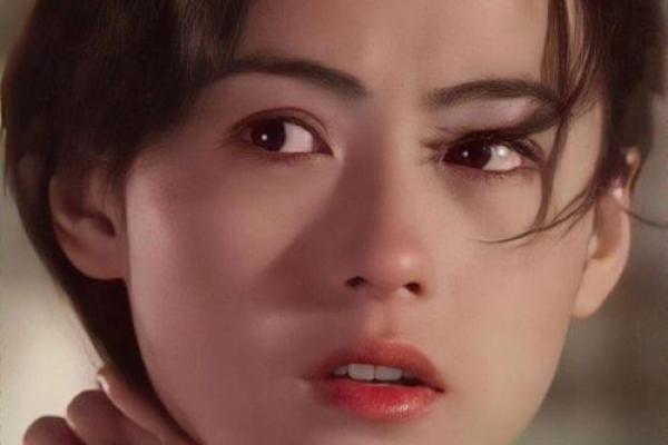 从命理角度看张柏芝:命运起伏与人生抉择 从命理角度看张柏芝:命运起伏与人生抉择