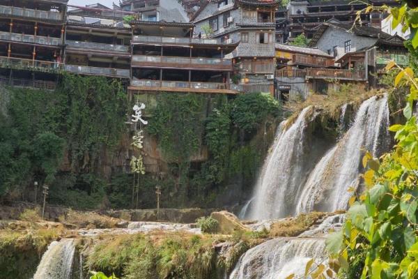湖南各县风水布局:揭秘古韵风水秘境,探寻山水宝地奇观 湖南各县风水布局:揭秘古韵风水秘境,探寻山水宝地奇观