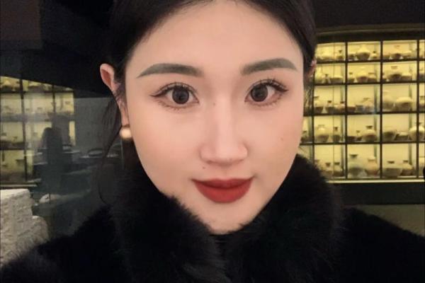 识富婆秘诀!面相解码揭示财富运势 识富婆秘诀!面相解码揭示财富运势